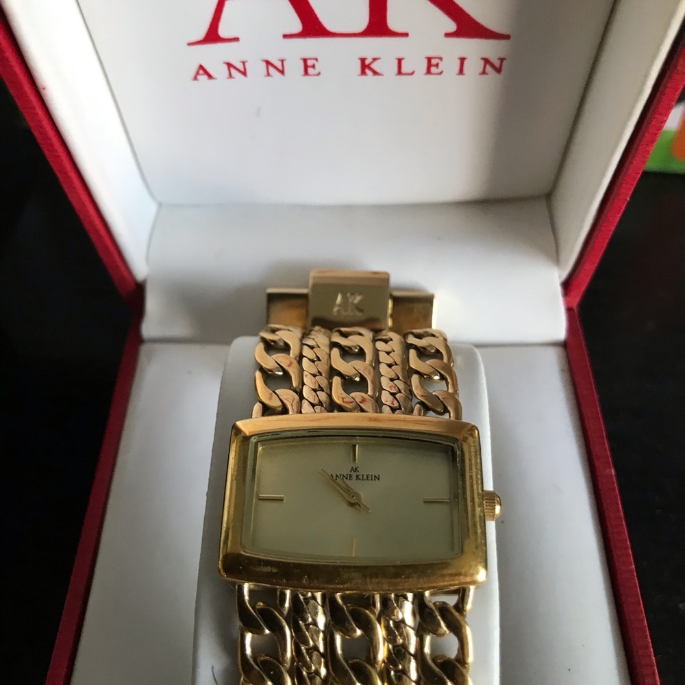 Anne Kline watch